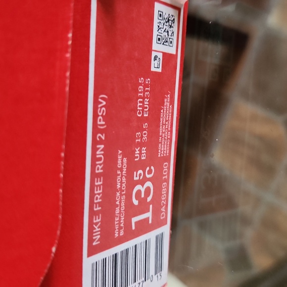 White Nike sneakers (unisex) size 13.5 - Picture 3 of 4